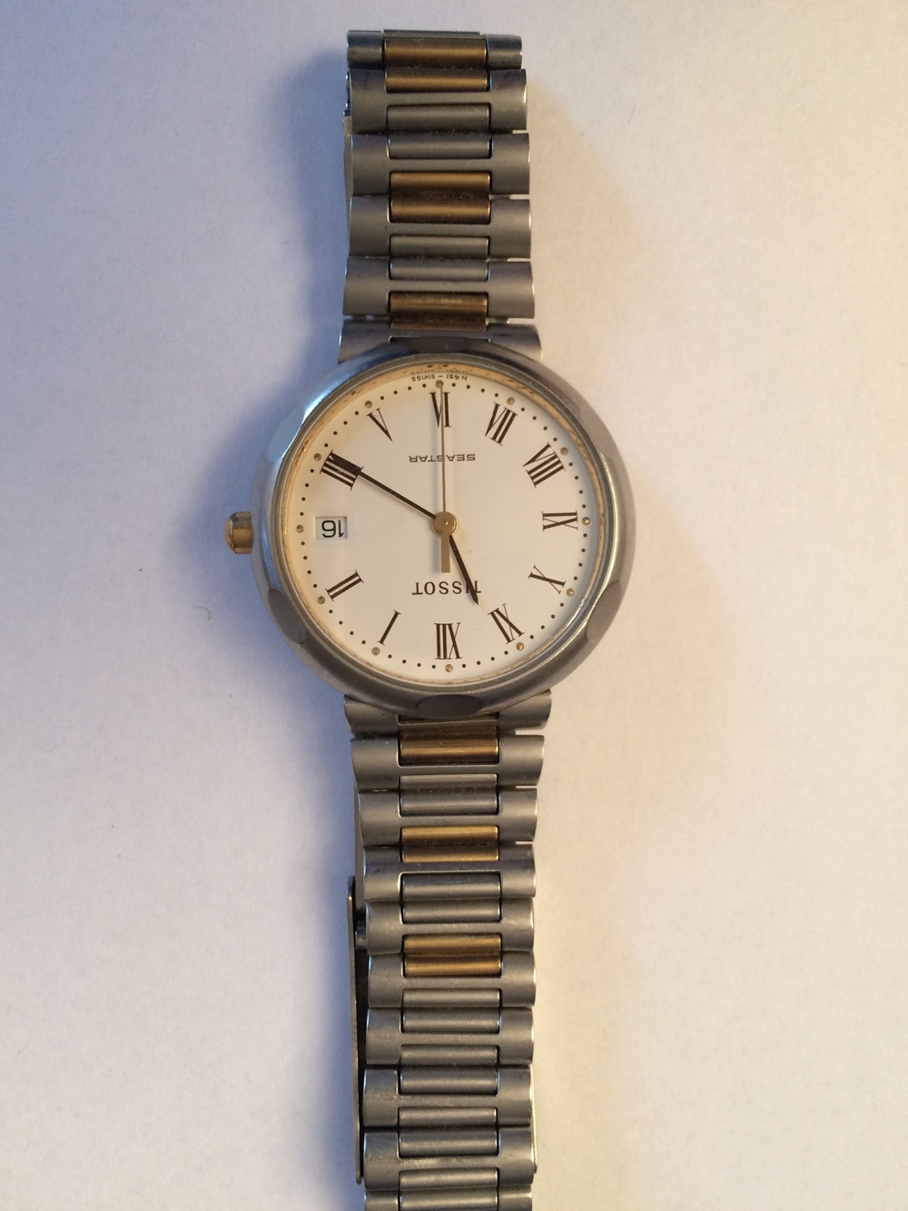 TISSOT Damen-Armbanduhr Metall silberfarbig mit Metall-Gliederband, wenig getragen mit Datumsanzeige