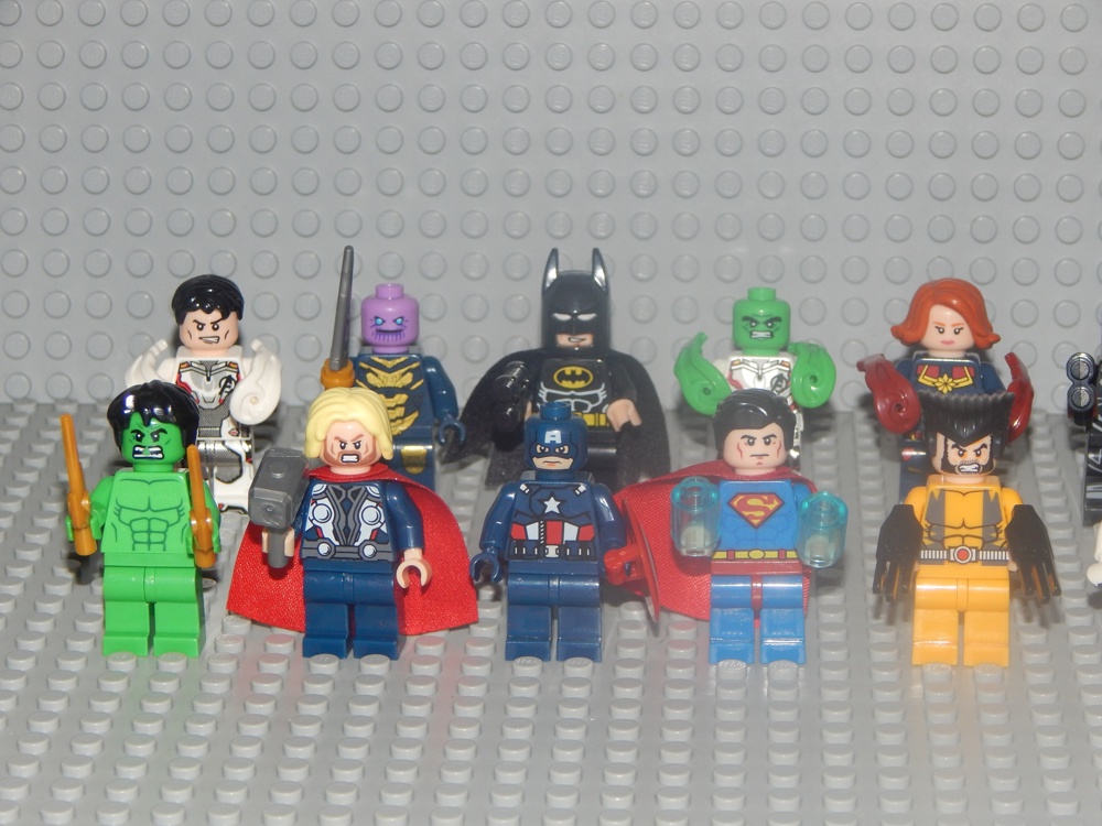 16 Figuren Marvel Super Heroes Thor,Hulk,Superman,NEU OVP