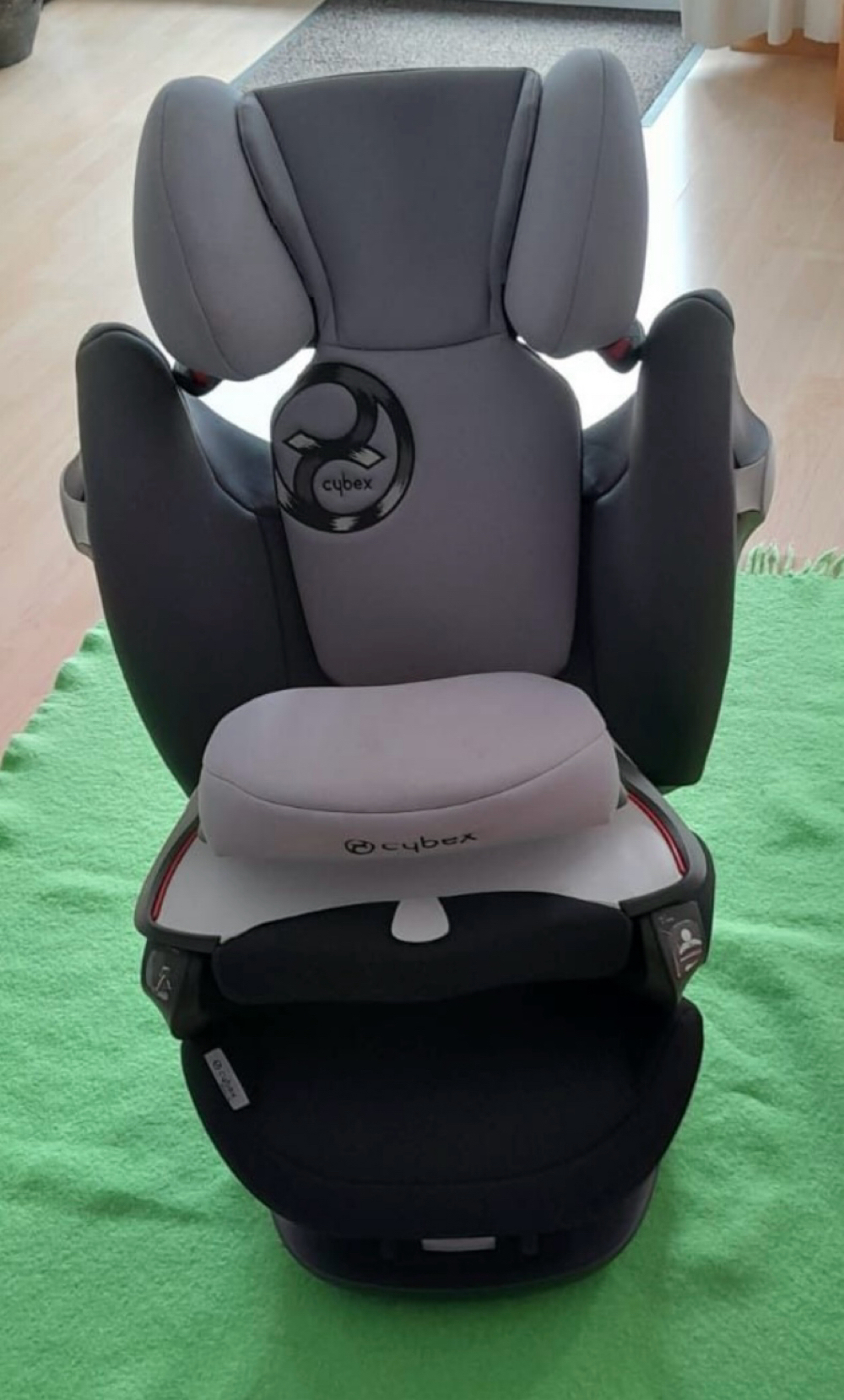 Kindersitz fürs Auto: Cyber Pallas M-Fix