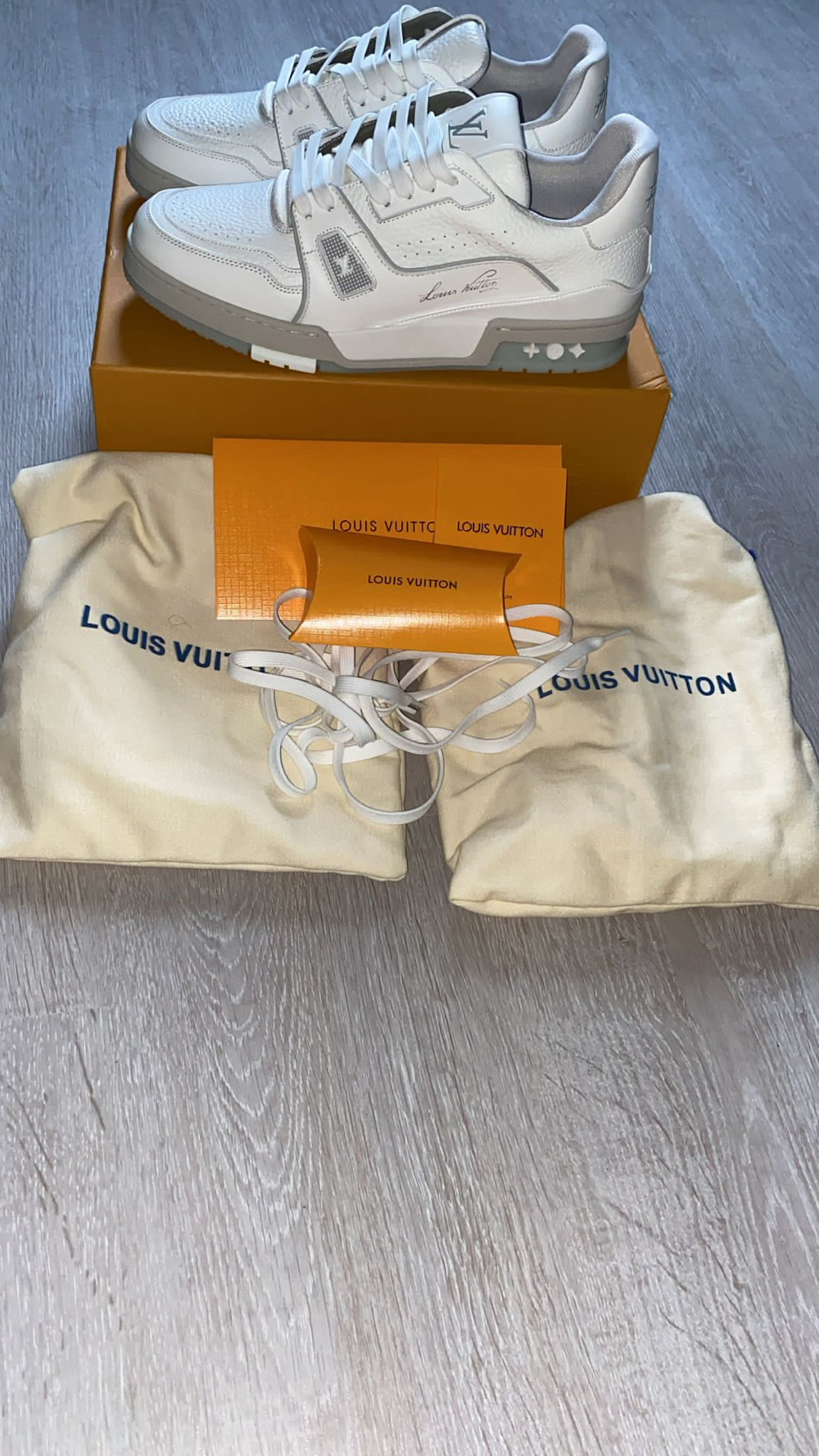 Louis Vuitton Sneaker Weiß