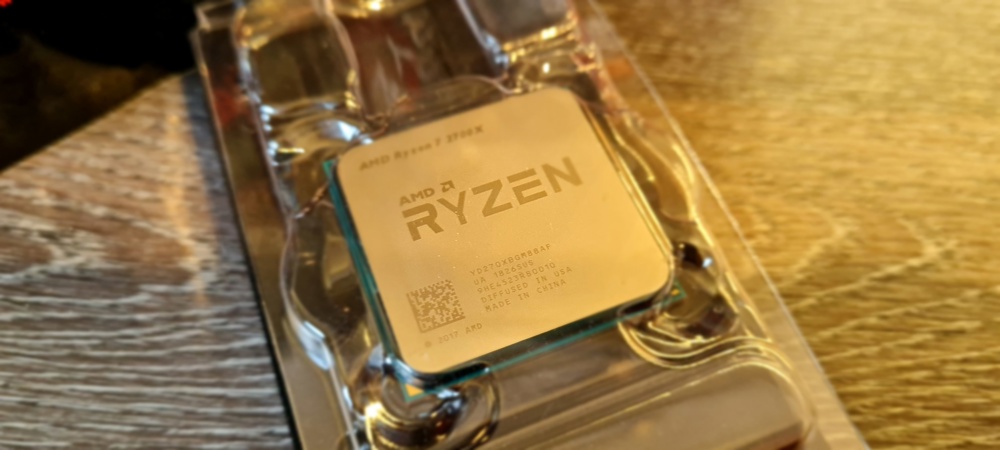 AMD Ryzen 7 2700X 8-Kern CPU  +Wärmeleitpaste