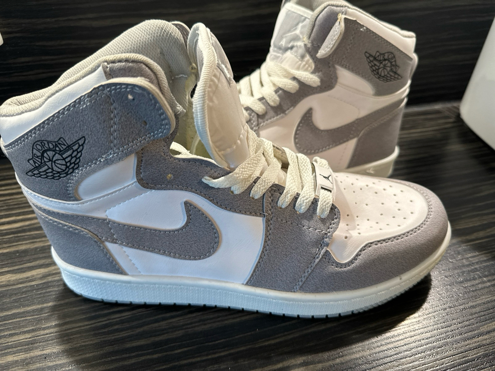 Nike Jordan One