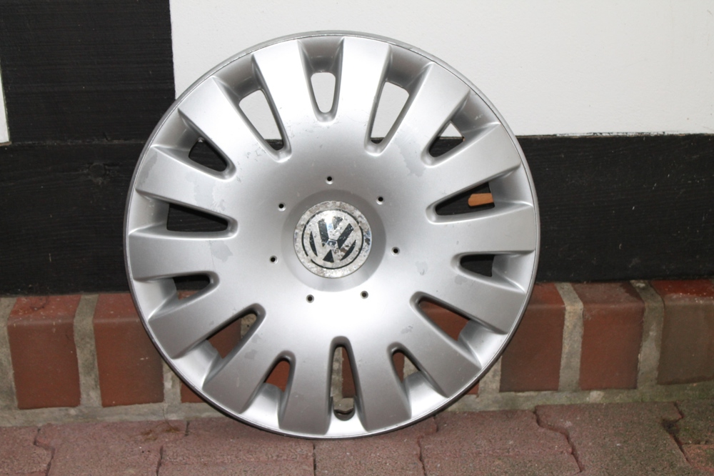 Origl. VW Radkappe, 16 Zoll, Teilenr.:IKO 601 147G , PA66-M15