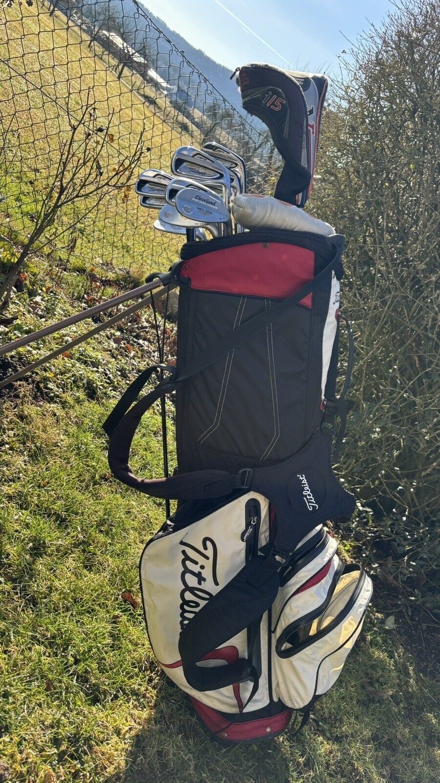 Golfset (Titleist Bag, AP2 Eisenset, Nike Driver, 3er Holz, Wedges + Putter)