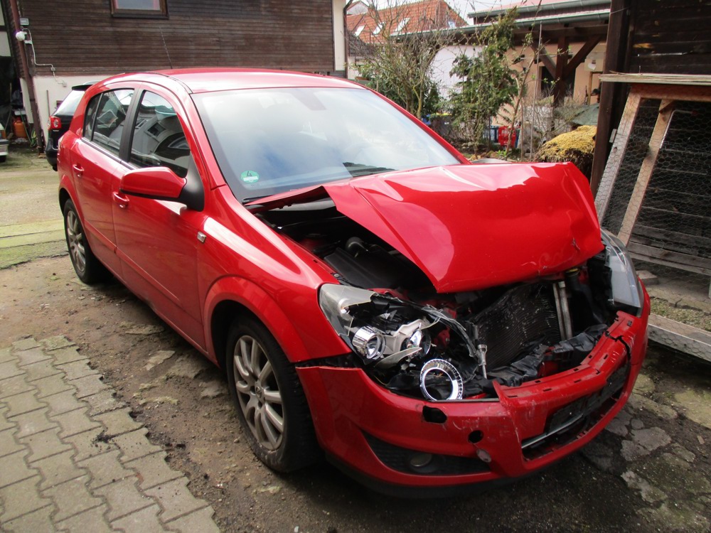 Opel Astra 1,6 - Unfallwagen -