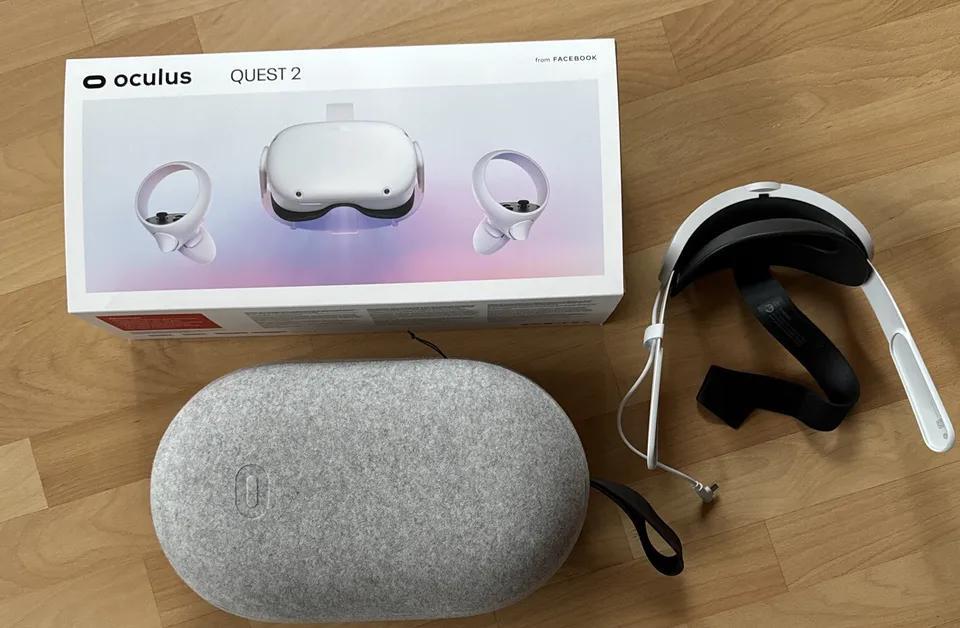 Oculus Meta Quest 2 256GB VR-Headset Weiß + Elite-Riemen mit Akku + Tragetasche