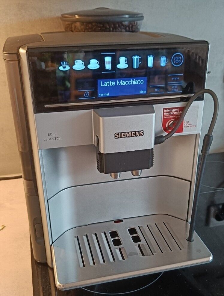 Siemens EQ.6 Series 300 Kaffeevollautomat - Sehr guter Zustand