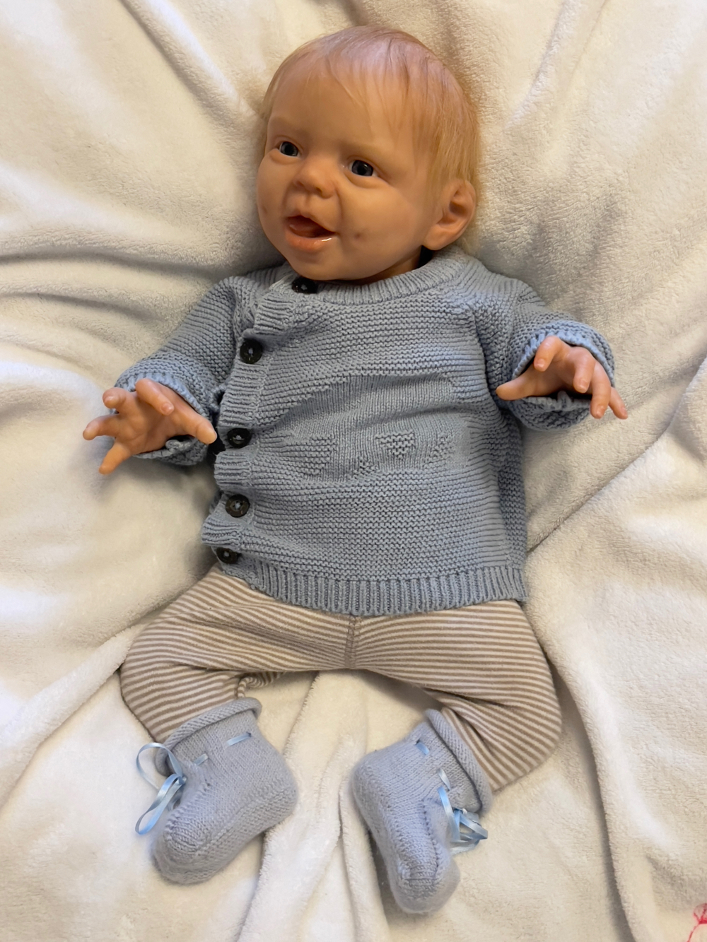 Reborn Hani mit Zertifikat lebensechte Puppe Baby original