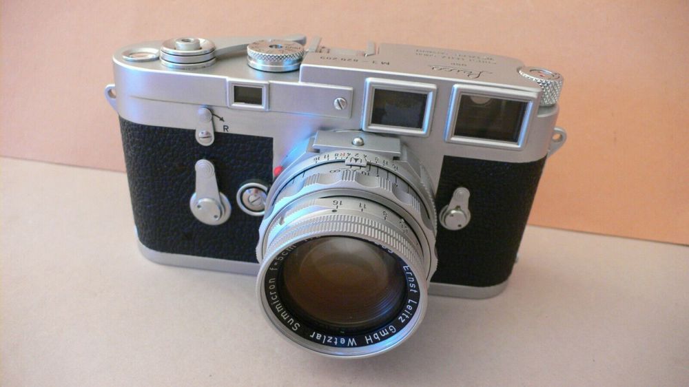 Leitz Leica M3 mit Summicron 25cm top
