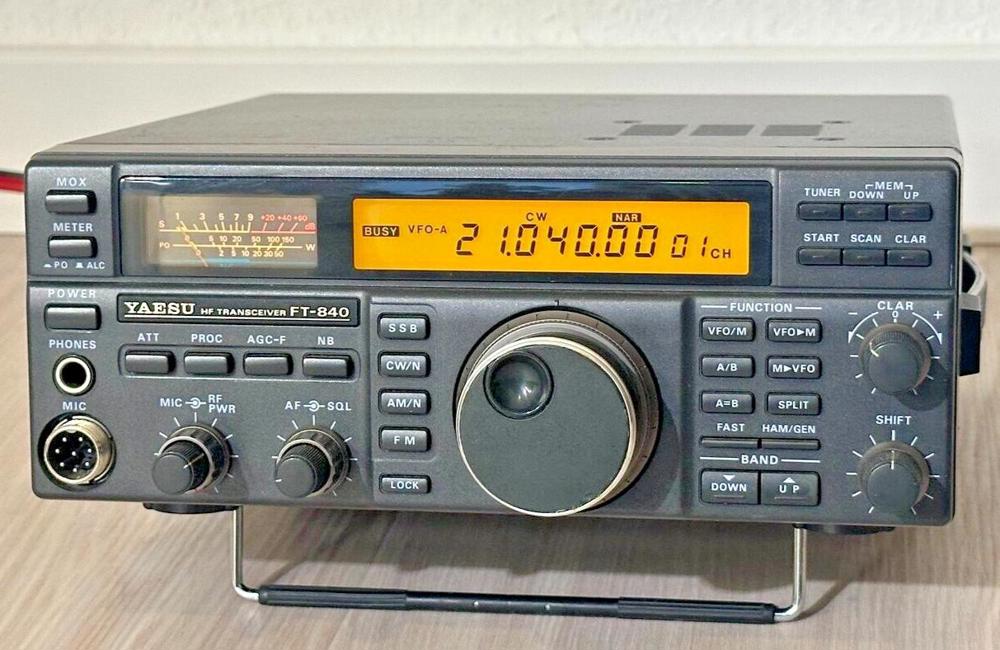 YAESU FT-840 HF FM Transceiver + MH1B8 Mikrofon Funkgerät Amateurfunk Kurzwelle