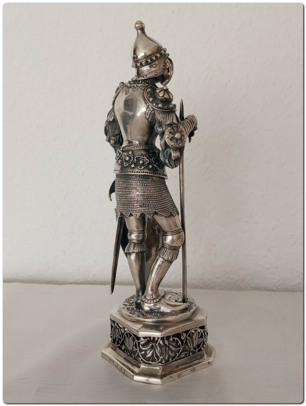 RAR Antik Silber Ritter Figur mit Original Etui  Holland