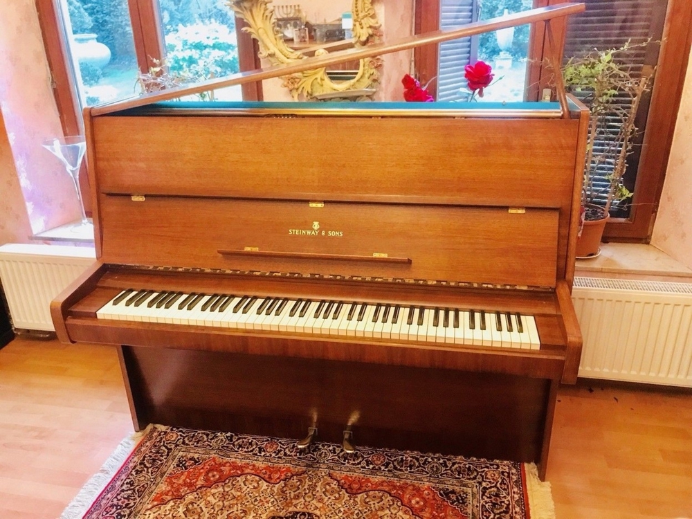 Steinway&Sons Klavier-Flügel Mod-V125 Tadelloser Zustand
