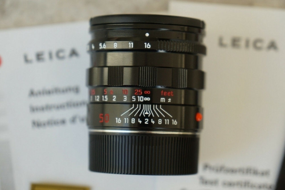 Rare, Leica Summilux M 1,4 50mm. Black paint finish