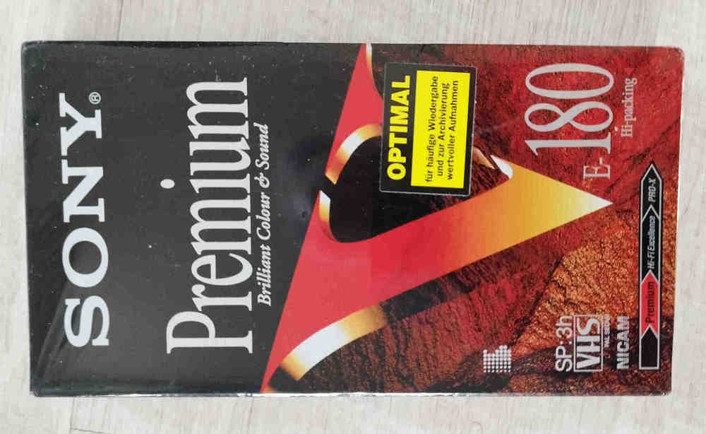 1 Video VHS Kassette Sony Premium E-180 VF, OVP
