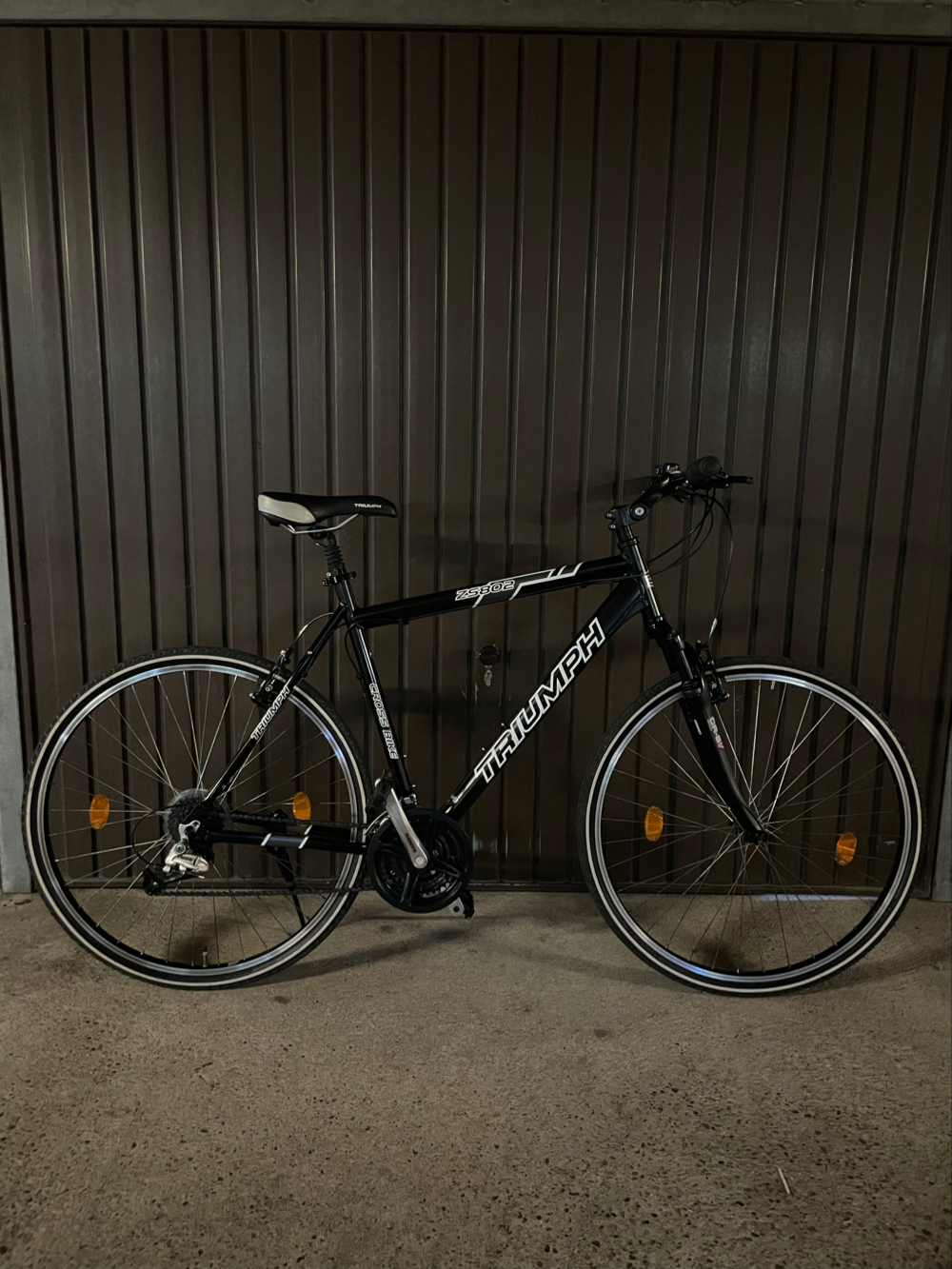 28" Zoll Cross-Bike Aluminium (Firma TRIUMPH)21Gänge wie neu.