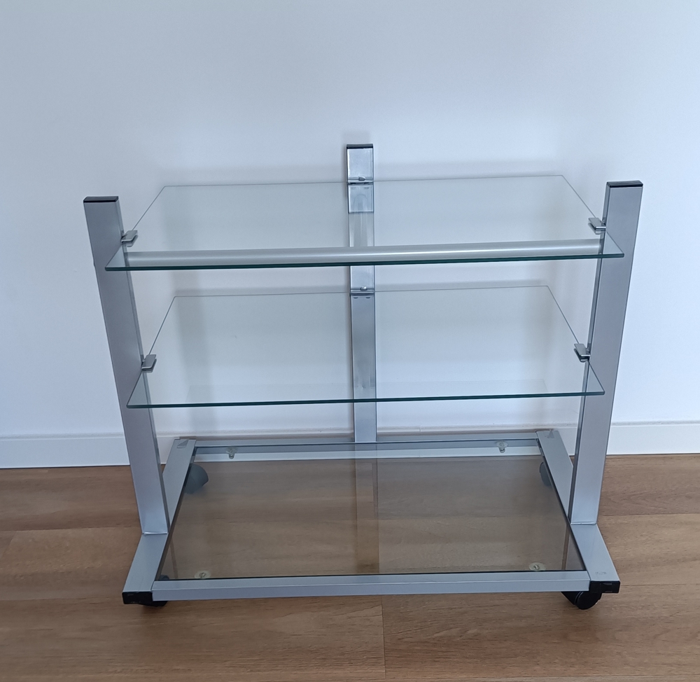 Fernsehtischchen, Rahmen Aluminium mit drei Glaseinlagen