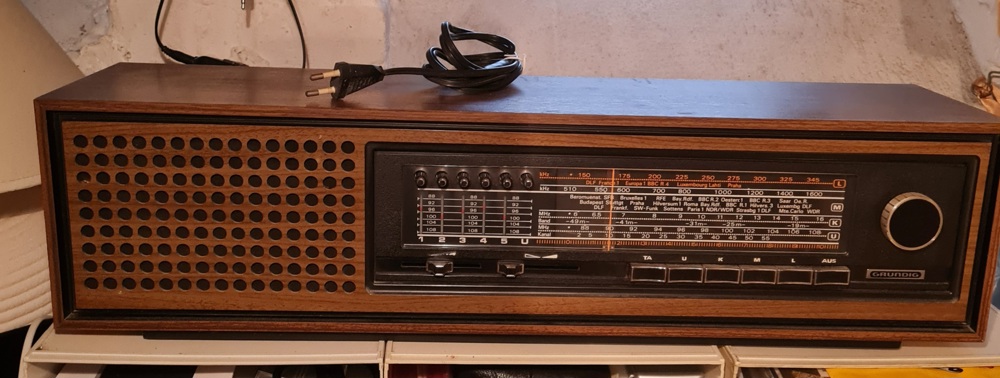 Grundig Radio RF425