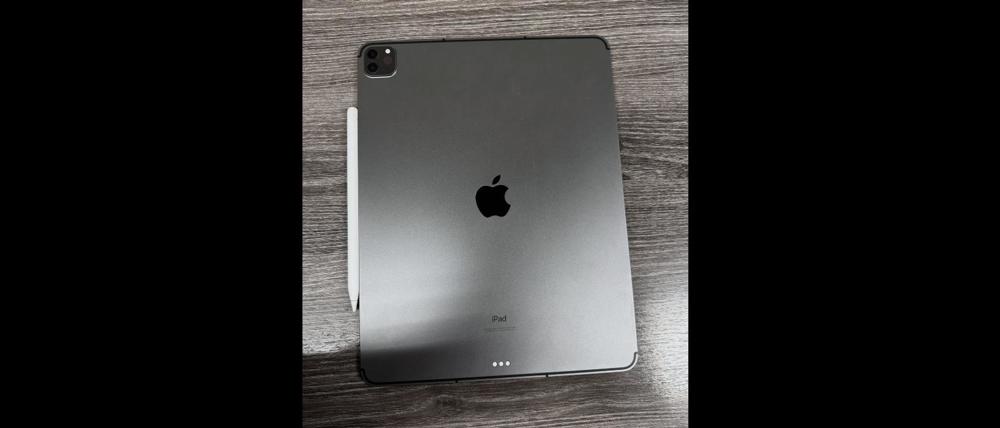 iPad Pro 12.9 5th Gen 128gb Wi-Fi+Cell +MagicKeyboard +ApplePen