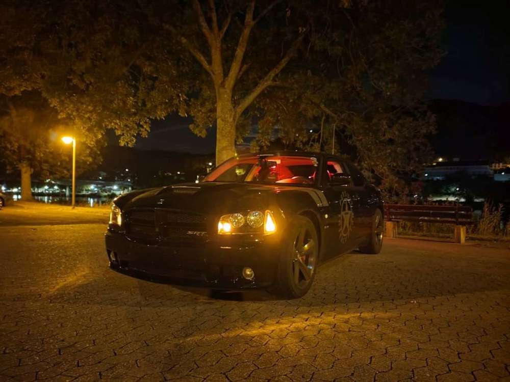 Dodge Charger SRT