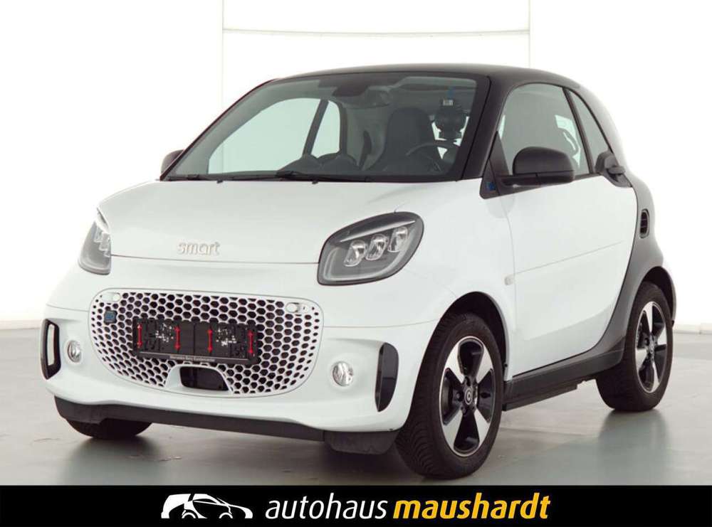 smart forTwo EQ coupe passion EXCLUSIVE: BLACKnWHITE!
