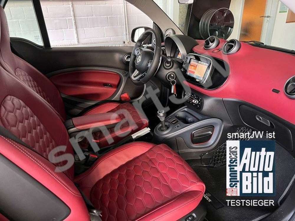 smart forTwo BRABUS Xclusive 109/122 PS Tailor Made Leder rot