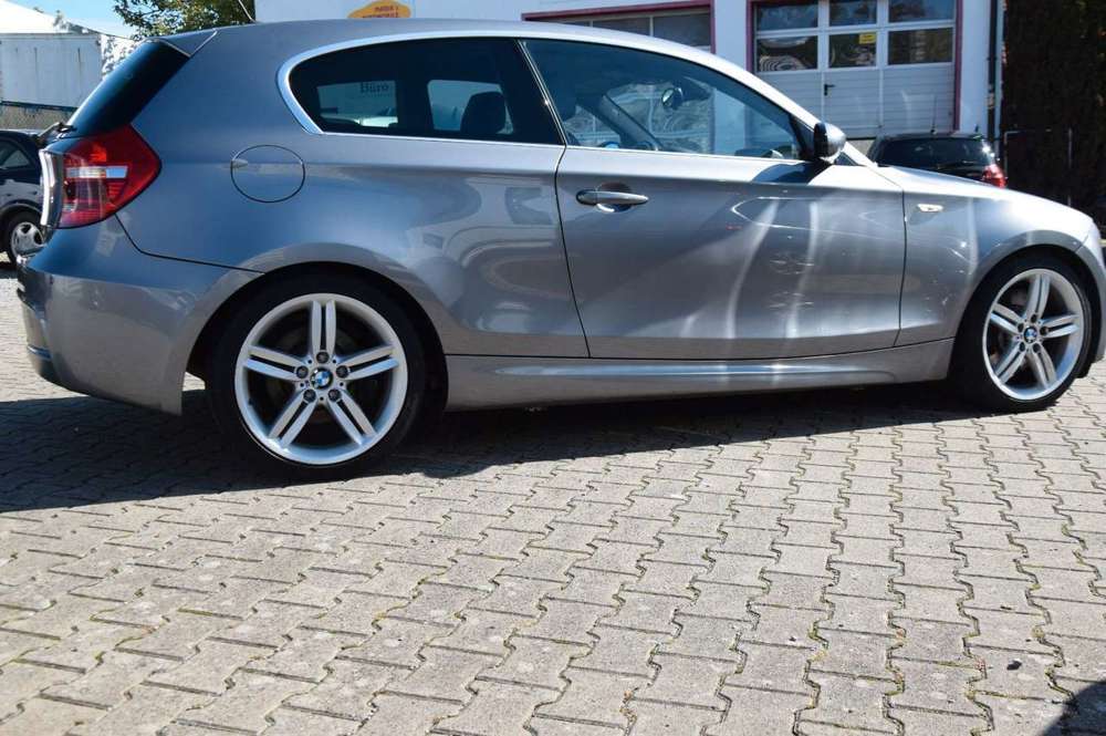 BMW 123 M-PaketSport/Carbon/TüvNEU/Automatik/Klima