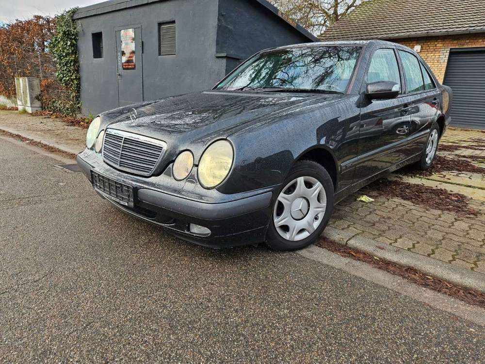 Mercedes-Benz E 200 Mercedes-benz E 200 automatik