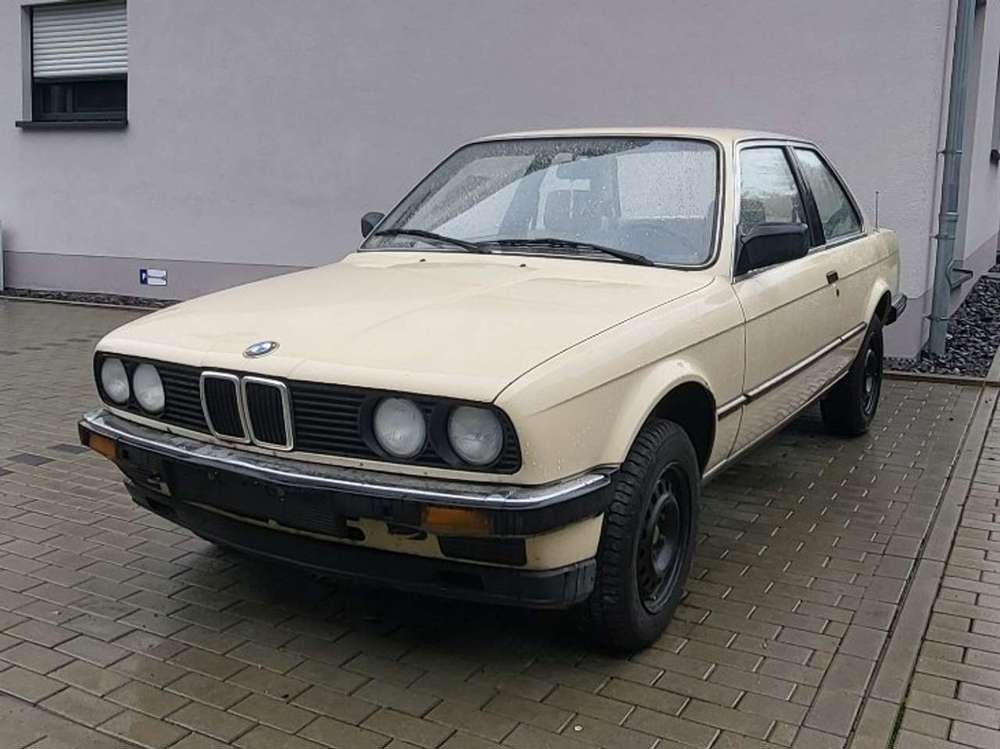 BMW 316 BMW E30 3/1 316 1.8