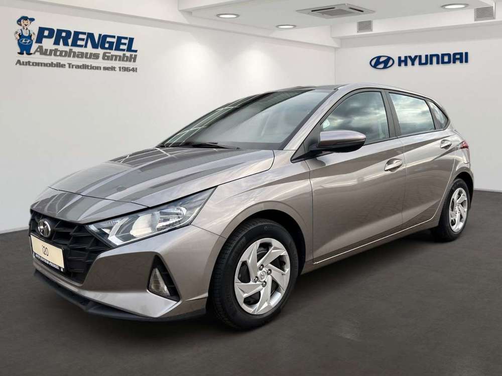 Hyundai i20 1.2 Select DAB TEMPOMAT SITZHEIZUNG KLIMA
