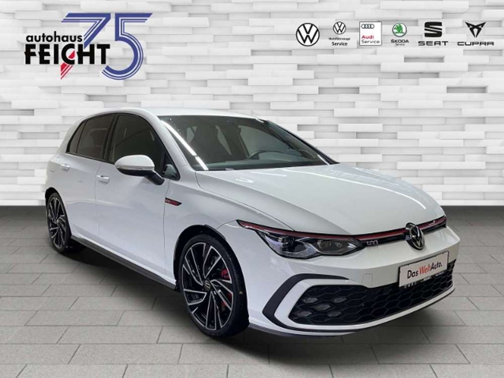 Volkswagen Golf VIII GTI 2.0 TSI NAVI+LED+RFK+ACC+APP
