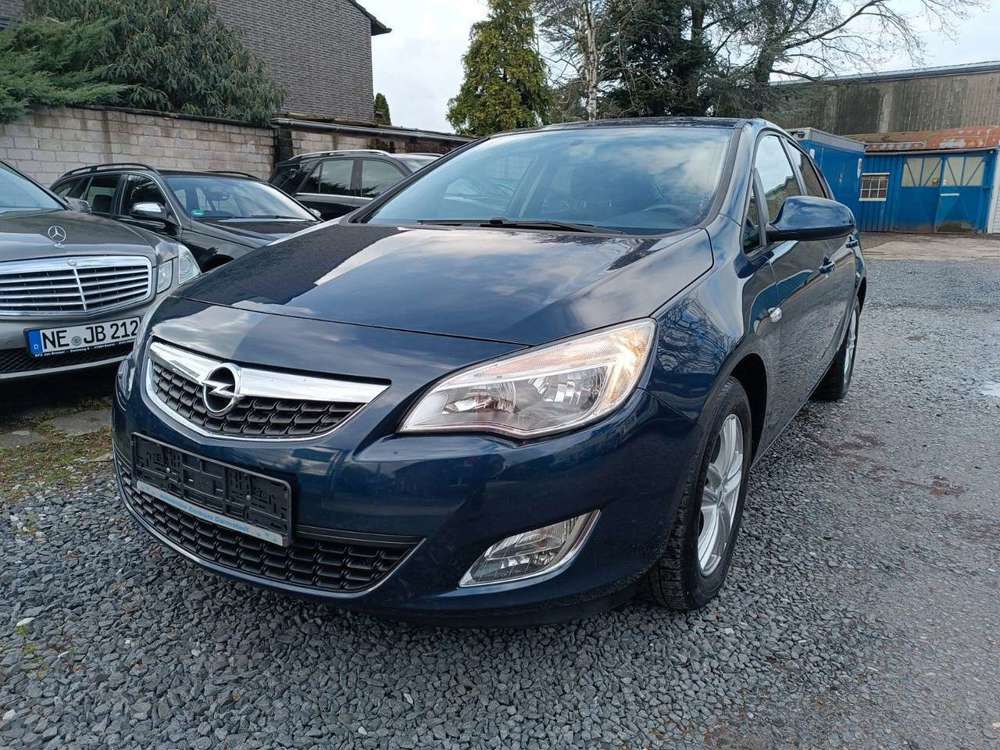 Opel Astra J Design Edition*KLIMA*PDC*ALU*TEMPOMAT*