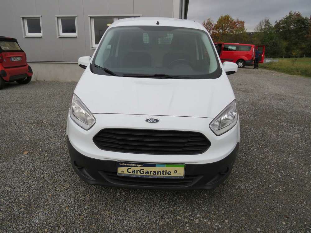 Ford Transit Courier Trend Neuer MOTOR!