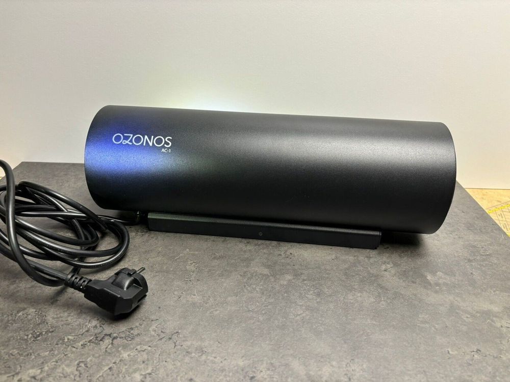 Ozonos Aircleaner AC1 mobiler Luftreiniger Plus schwarz Ozon Licht