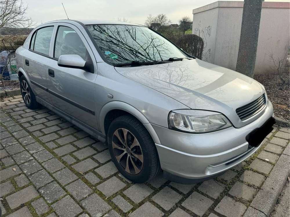 Opel Astra Top Zustand, neu TÜV Automatik kein Rost 101PS