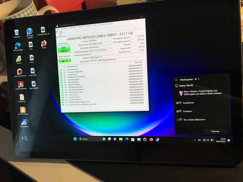 Laptop 17,3 Zoll mit ryzen 7 5700u chip und  Windows 11 