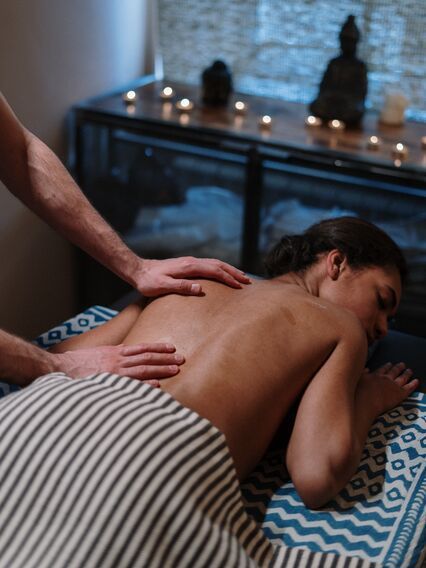 Intensive Erotische Ganzkörper Massage für die Frau