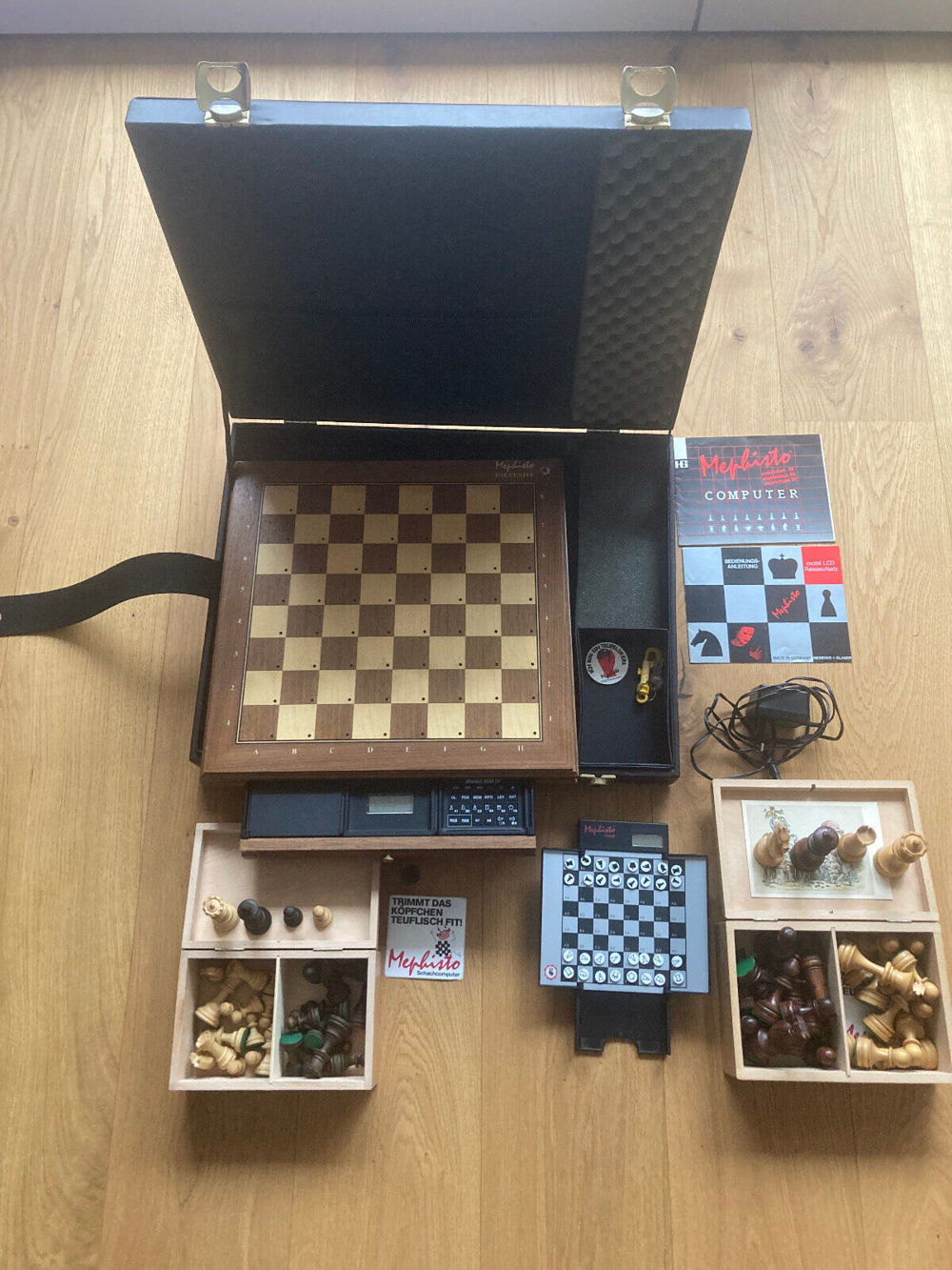  Mephisto Exclusive Schachcomputer mit MM IV Modul und Holzsensorbrett 