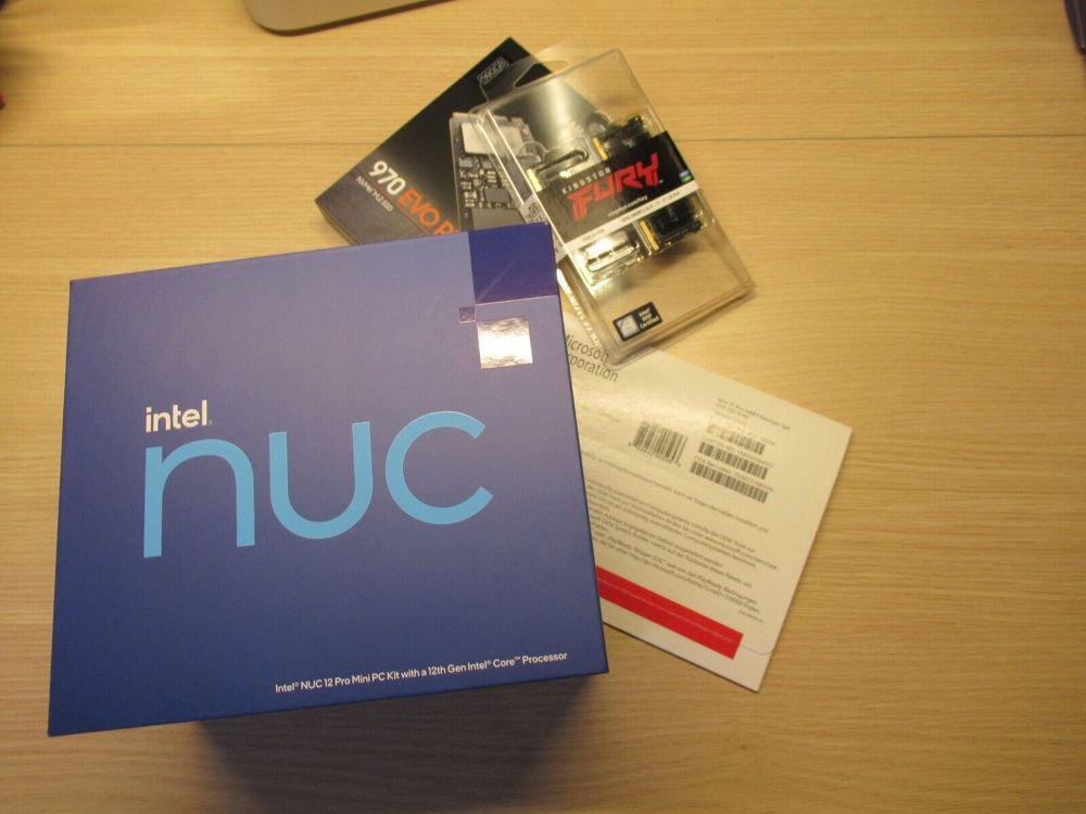  Intel NUC 12 Pro Kit NUC12WSKi7 Ready-to-go-Set (inkl 32GB RAM 500GB SSD Win11)