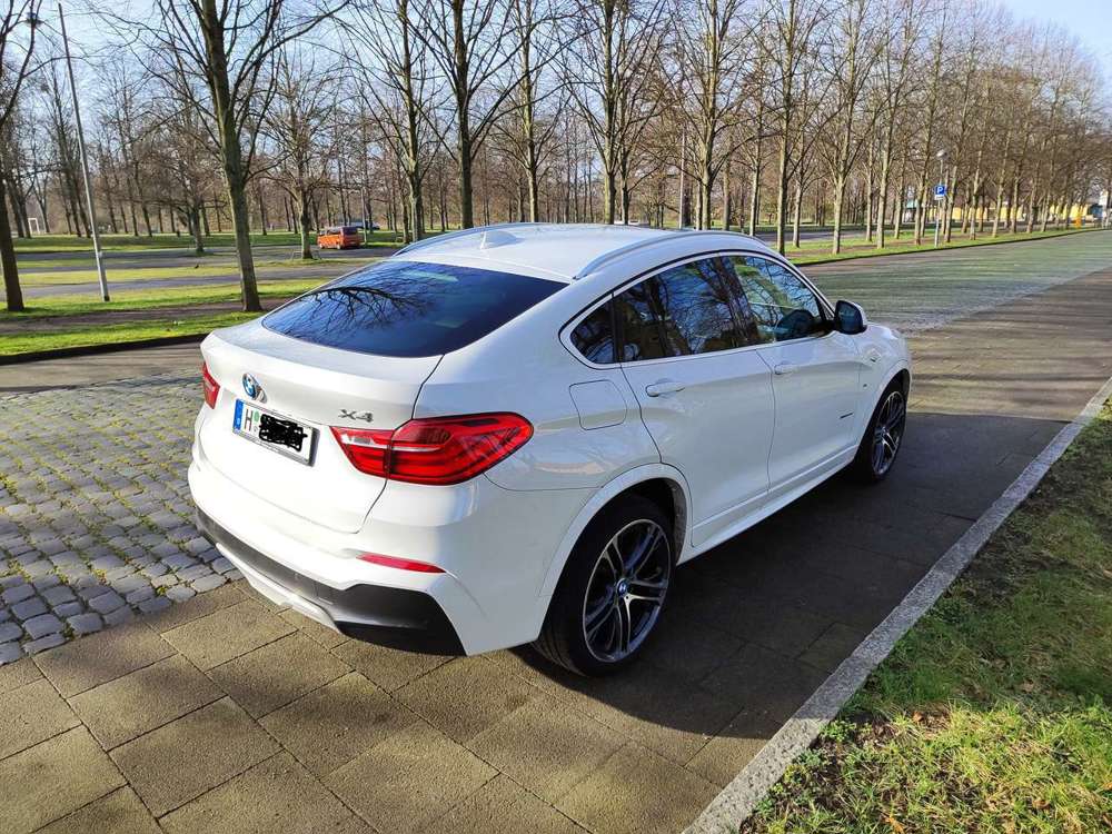 BMW X4 X4 xDrive30d Aut.-MSport/StandHeiz/HUD/360Cam/AHK