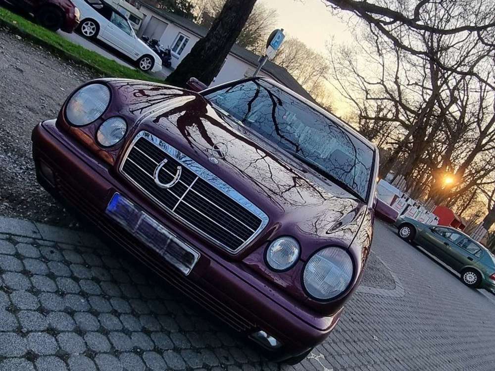 Mercedes-Benz E 200 Classic