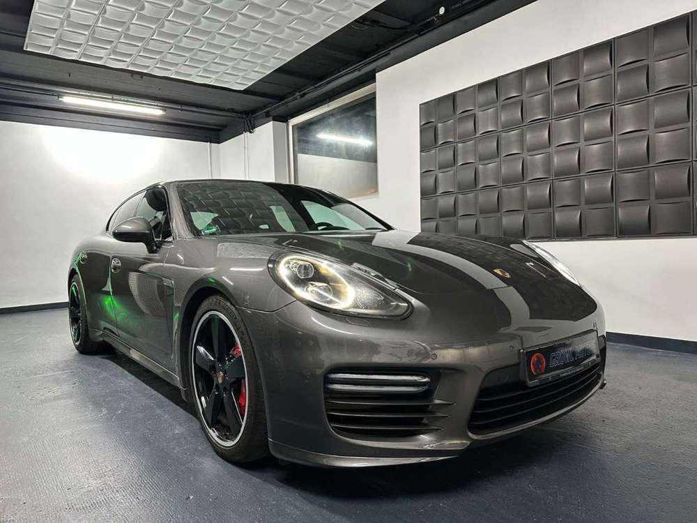 Porsche Panamera GTS Approved Garantie 12/24