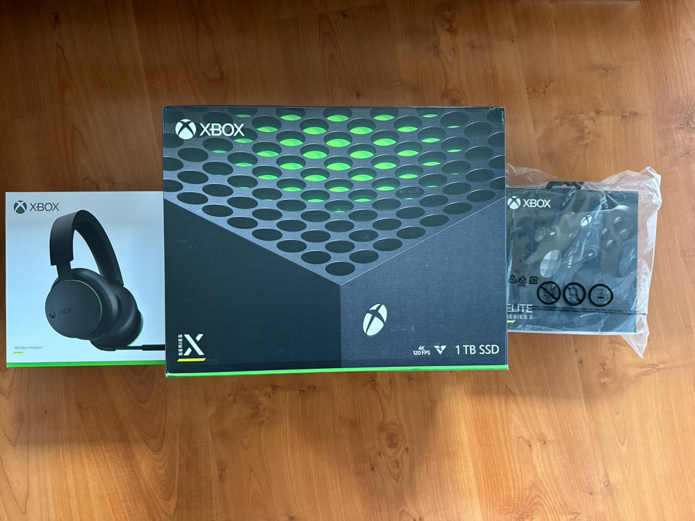 Xbox Series X, Elite V2 Controller & Wireless Headset! OVP