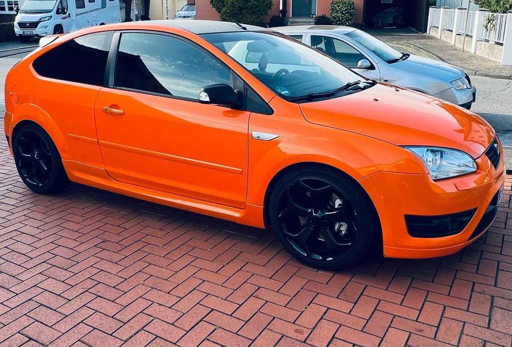 Ford Focus 2.5 ST 300Ps Standfest