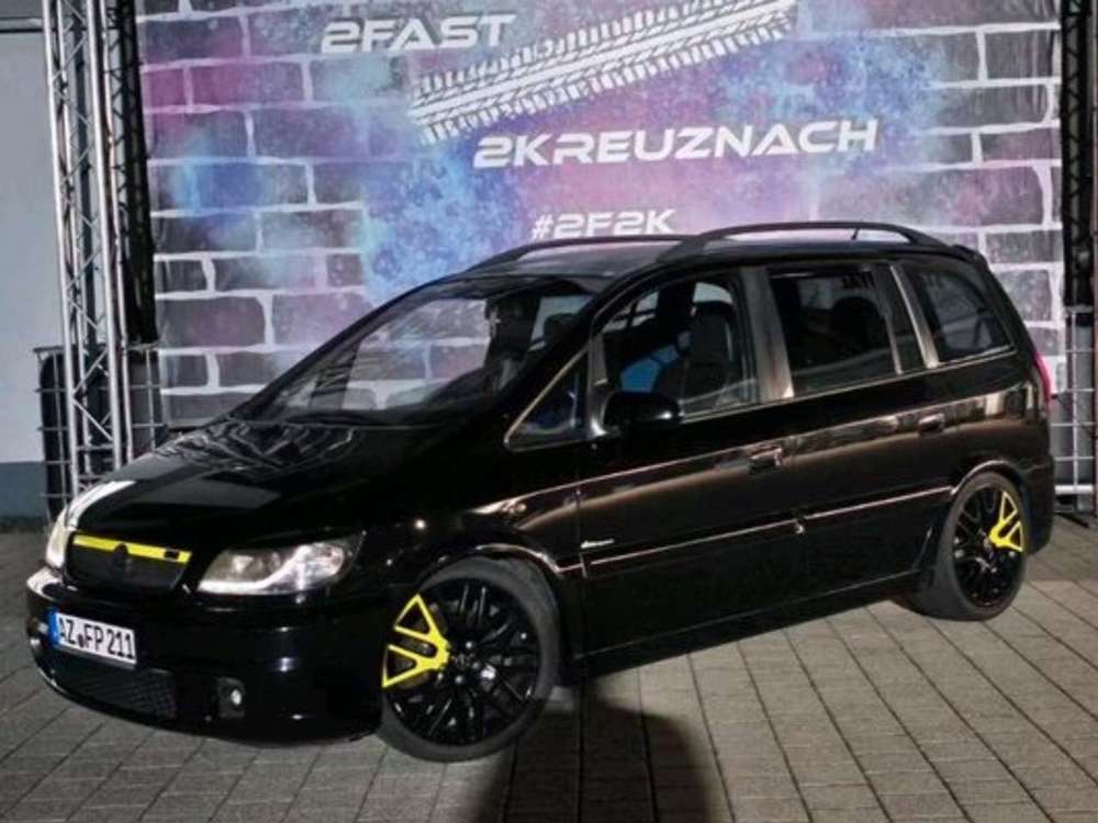 Opel Zafira 2.0 OPC