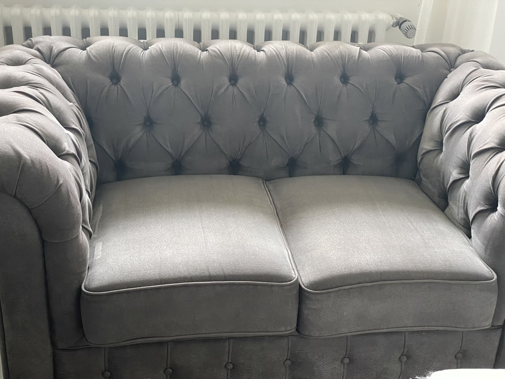 Verkaufe Chelsterfield Sofa* in einem sehr guten Zustand