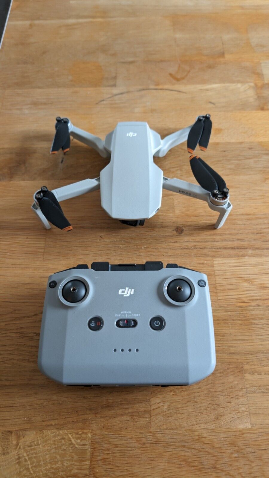  DJI Mini 2 SE Drohne - in Originalausstattung - in Grau