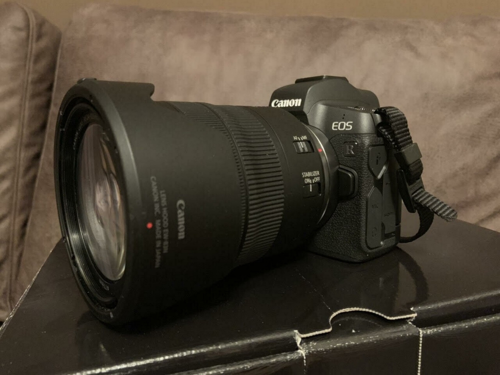 Canon EOS R Kit mit Objektiv 24-105 mm mit Zubehörpaket