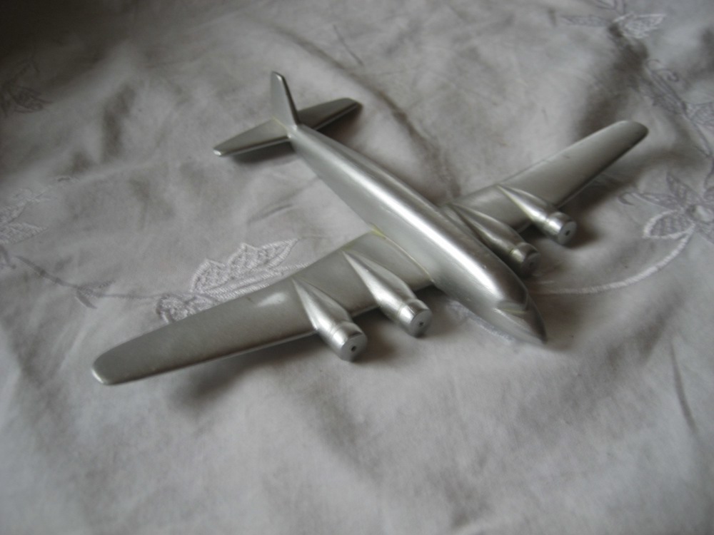 Aluminium Modellflugzeug, Modell eines Propellerflugzeug