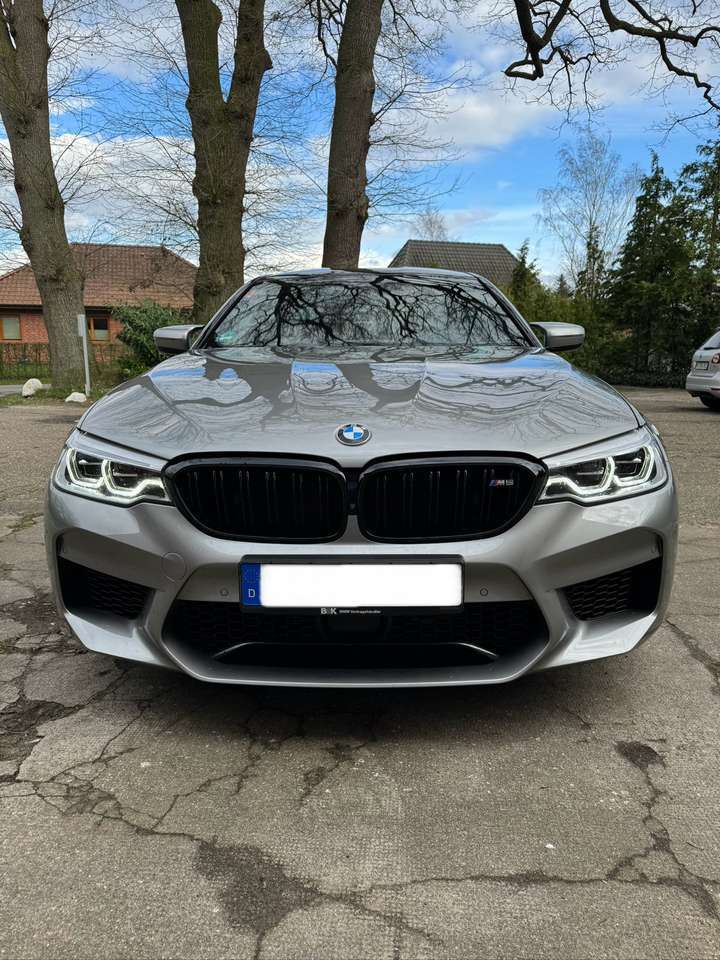 BMW M5 Massage-Carbon-Keramik-M-Track-305km/h-Alcantara