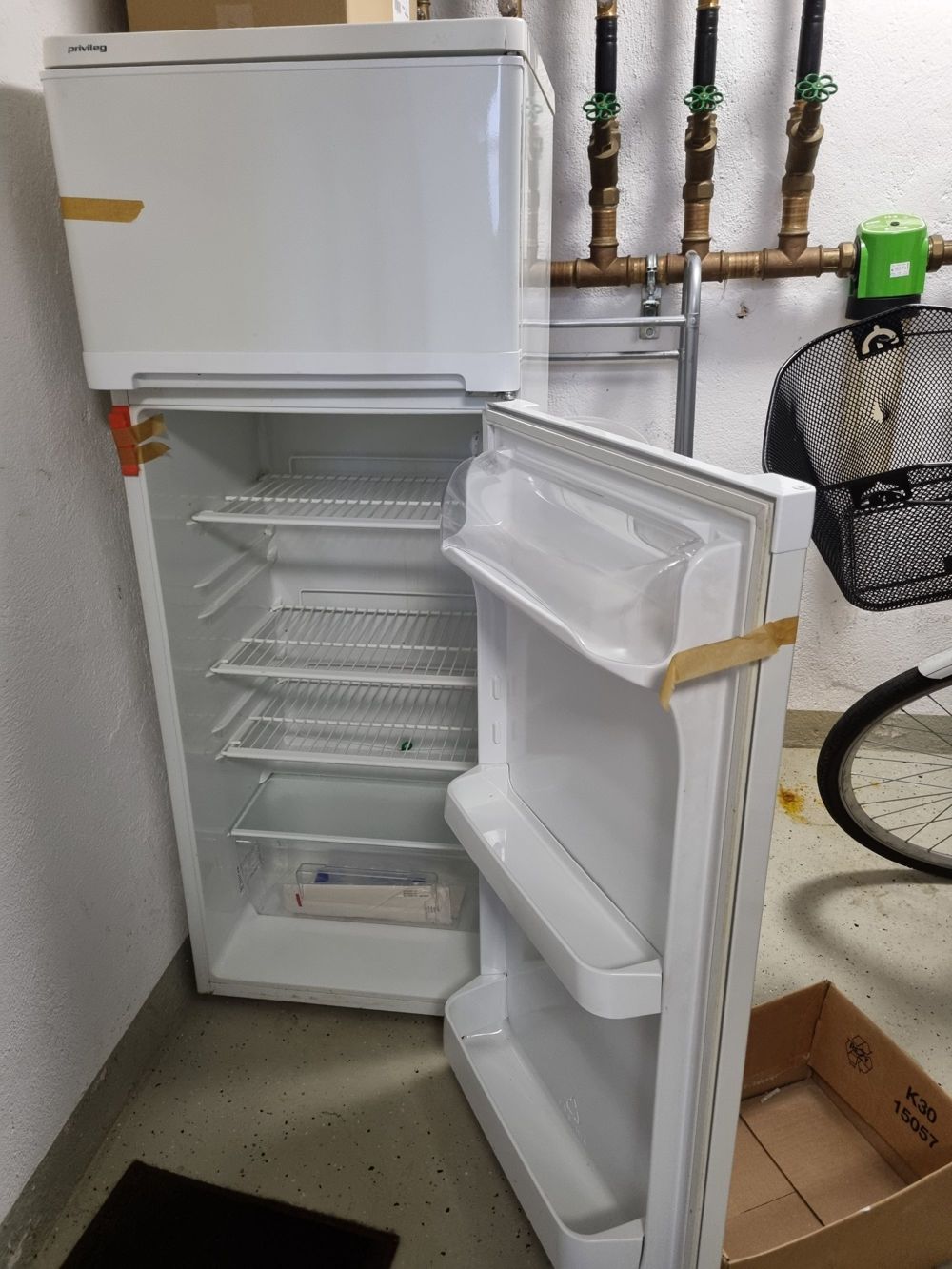 Kühlschrank und Gefrierschrank 